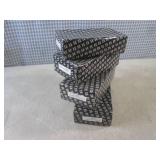 (EC1) 4 Push Daggers with Sheath in...