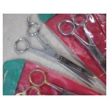 (EC1) Assortment of 18 Scissors...