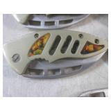 (EC1) 6 Folding Knives with Belt Cl...