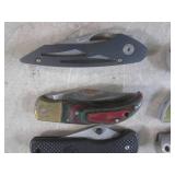 (BSB) 10 Assorted Folding Knives...