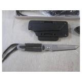 (FS) 3 Fixed Blade Knives with Shea...