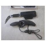 (FS) 3 Fixed Blade Knives with Shea...