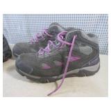 (A-3) 2 Pairs of Shoes Geox Size 6 ...