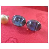 (FS) 2 Pair of Vintage Screw Back S...