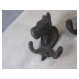 (EC1) 2 Vintage Cast Iron Horse Hea...