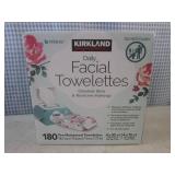 (CS) Box of 180 Facial Towelettes...