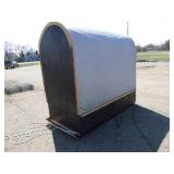 2 Man Spear House/Fish House