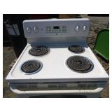 GE Electric Stove