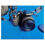 Kodak PixPro AZ425 20.7MP 42x Zoom Digital Camera Kit