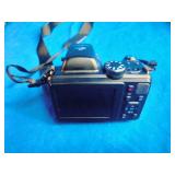 Kodak PixPro AZ425 20.7MP 42x Zoom Digital Camera Kit