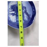 Set of 3 Vintage Blue and White Collector Plates