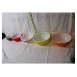 Set of 5 Assorted Vintage Nesting Bowls