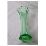 Elegant Vintage Green Glass Vase with Fluted Design