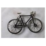 1:10 Scale Racing Bike Model with Original Packaging