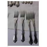 Silver-Plated Flatware Set with Floral Design - 24 Pieces