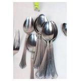 Set of 58 Stainless Steel Cutlery with Elegant Etched Design