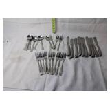 Set of 32 Stainless Steel Utensils - Jefferson Manor Collection