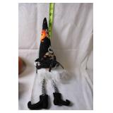 Collection of 14 Autumn Decor Items Including Pumpkins and Gnomes