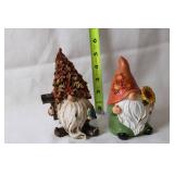 Collection of 14 Autumn Decor Items Including Pumpkins and Gnomes