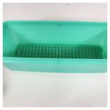 Tupperware Green Celery Keeper Container #782-6 With Lid 784-6 Tray Included Great Condition