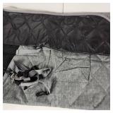 New Black/Gray Car Seat Covers Backseat Dog Hammock Car Seat Cover For Back Seat SUV With Mesh Window Multi Pockets Zipper Flap Nonslip Rubber Back Washable Material