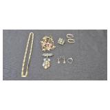 Collection of Vintage Jewelry Featuring Necklace, Bracelet, Earrings, Brooch & Pendant - display not inc