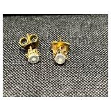 Elegant Gold Tone Necklace and Earring Set with Silver Tone Jewelry Box - display not inc