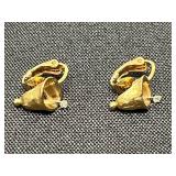 Collection of Avon Vintage Clip-on Earrings and Rings SZ 6 (approx)