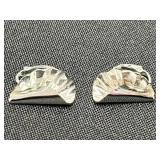 Collection of Avon Vintage Clip-on Earrings and Rings SZ 6 (approx)