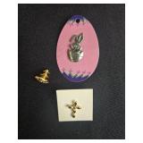 Collection of Fashion Jewelry Including Necklaces, Bracelets, and Pins - display not inc