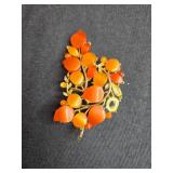 Set of Vintage Jewelry Including Gold-Tone Necklace and Brooches - display not inc