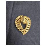 Set of Vintage Jewelry Including Gold-Tone Necklace and Brooches - display not inc