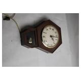 Vintage Spartus Electric Hexagon Wall Clock