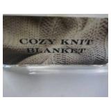 Homeworx 4 ct Cozy Knit Blanket Plu...