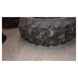 3 tires 4 rims look to be off a sid...