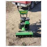 John Deere 726e Snow Blower   Starts and Runs as It should