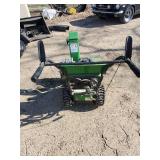 John Deere 726e Snow Blower   Starts and Runs as It should