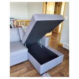 Beautiful Sectional Couch in Great Solid Condition