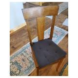 Beautiful Wood Table With 3 Leaves 4 Chairs and Chair Cushions