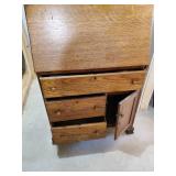 Antique Secretary Desk in Good condition with Keys
