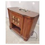 Beautiful Antique Zenith Radio