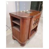 Beautiful Antique Zenith Radio