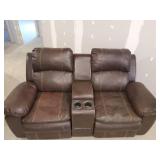 Gorgeous Leather Theatre Style Love Seat with Recliners on both sides and cup Holder in Between
