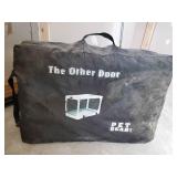 Folding Pet Gear Kennel with Case in good condition