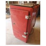 HOLY SMOKES LOOK AT THIS!! Vintage Soda Shop Glasco Coca-Cola Cooler in Great Vintage Condition Still with original paint!!
