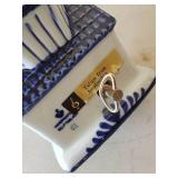 Assorted Lot of Delfts Figurines and other Delfts Items