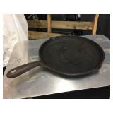 Vintage Cast Iron Wagner "Shallow Skillet" - 1098