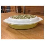 Pyrex 1 1/2 Qt Divided Dish