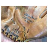Vintage MacGregor - Willie Mays Youth Glove
