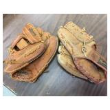 (2) Regent - Bobby Shantz - Lyman Bostock Youth Gloves